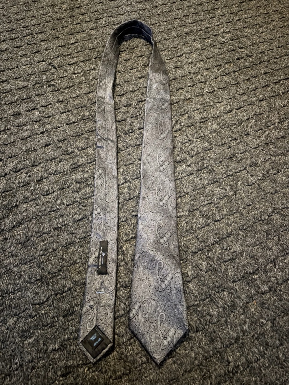 Marc Anthony silk tie